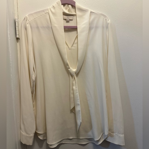LOFT Women's Cream Blouse - Picture 1 of 1